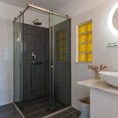 別荘 Afroditi Gerani A